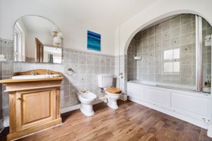 Photo 8- click for photo gallery